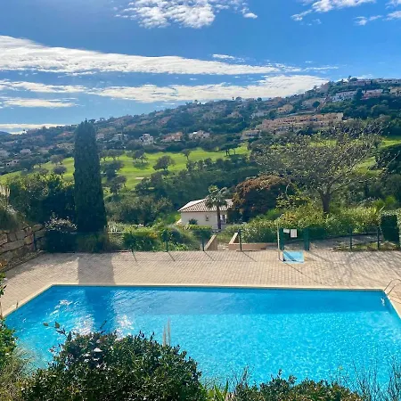 Nichee Sur Golf & Piscine *