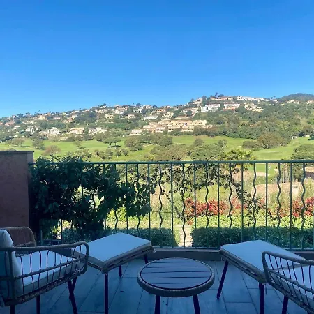 Nichee Sur Golf & Piscine Casa de Férias