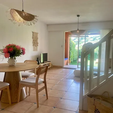 Nichee Sur Golf & Piscine Holiday home *