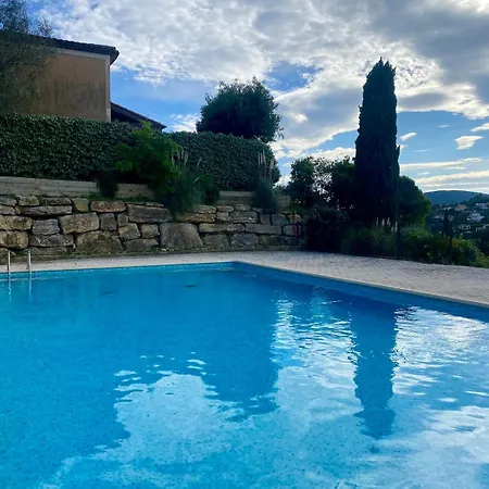 Nichee Sur Golf & Piscine Tatil Evi Sainte-Maxime