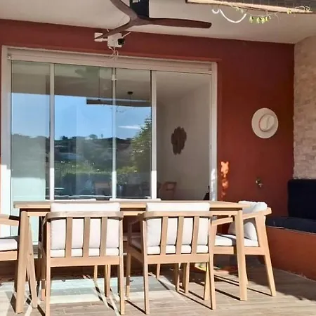 בית נופש Nichee Sur Golf & Piscine *
