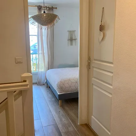 Holiday home Nichee Sur Golf & Piscine *
