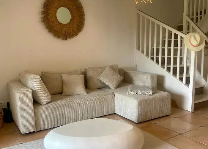 Nichee Sur Golf & Piscine Casa de Férias