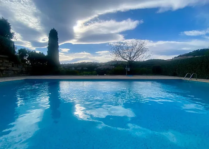 Nichee Sur Golf & Piscine Casa de Férias Sainte-Maxime