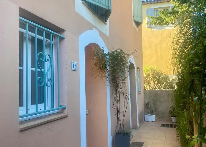 Nichee Sur Golf & Piscine Holiday home Sainte-Maxime