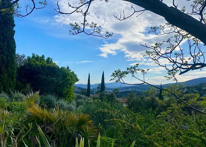 Nichee Sur Golf & Piscine 펜션