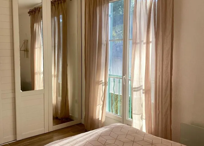 Holiday home Nichee Sur Golf & Piscine