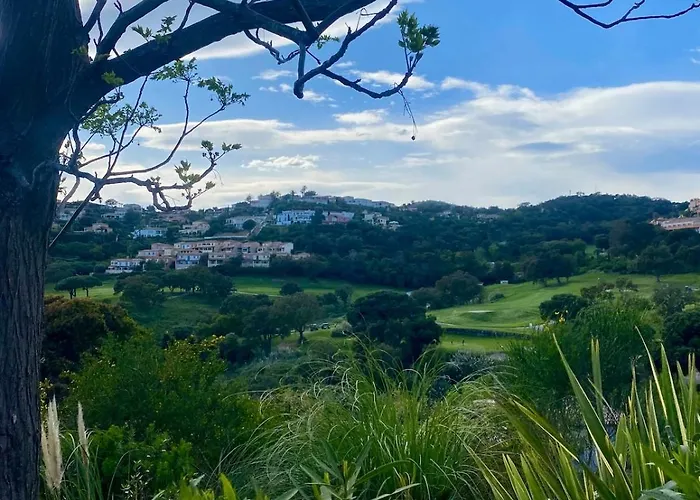 Casa de Férias Nichee Sur Golf & Piscine Sainte-Maxime