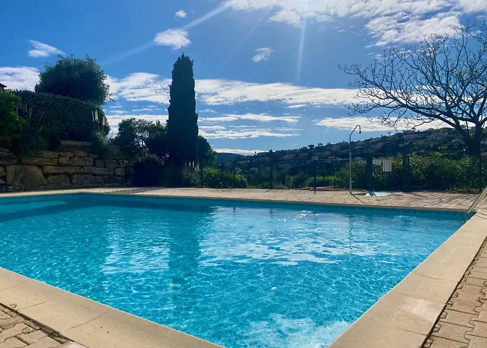 Holiday home Nichee Sur Golf & Piscine Sainte-Maxime